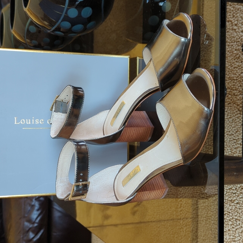 NIB Louise et Cie Sandals sz 7.5